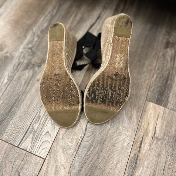 Wedges - Picture 3 of 4